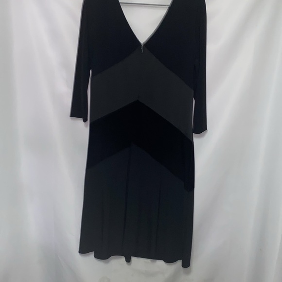 LAUREN RALPH LAUREN WO SIZE 14 Elegant Black Dress. LINED BACK ZIP VELVET INSETS - Picture 6 of 10